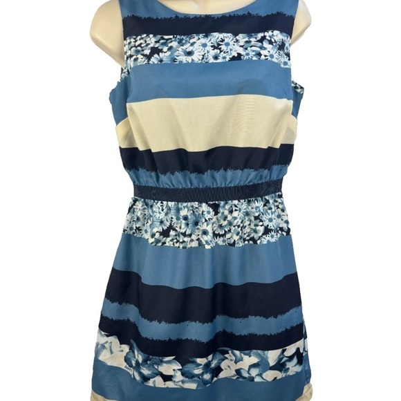 LOFT Dresses & Skirts - LOFT Elegant Blue Floral Women's sleeveless midi dress size XSP NWOT